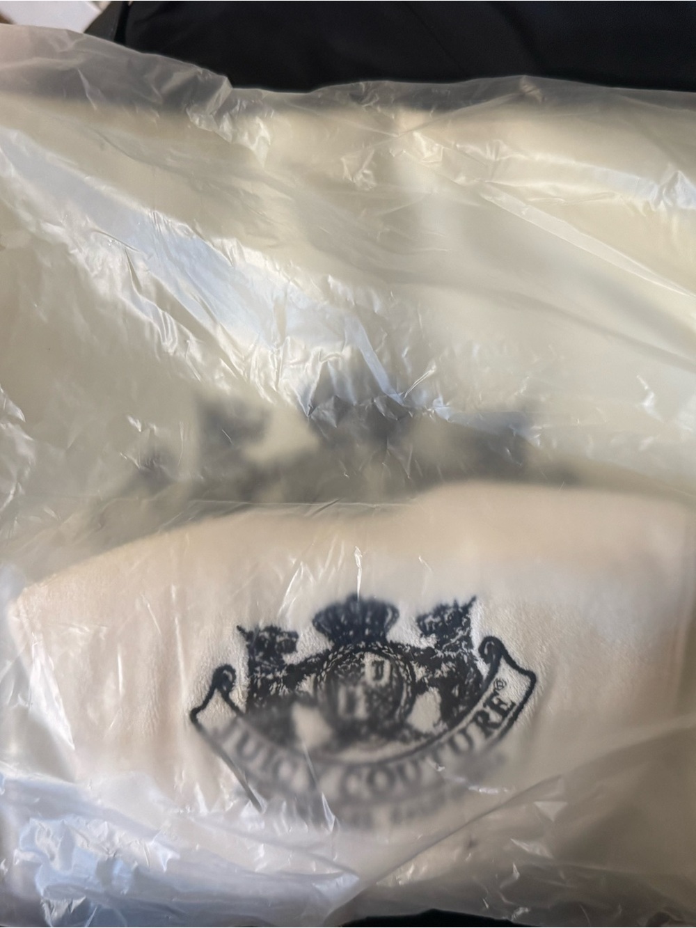 Juicy Couture  Shoulder / Crossbody  Diaper Bag with Accessories. NWT - Picture 3 of 6